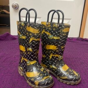 Western chief, kids size 6 rain boots.